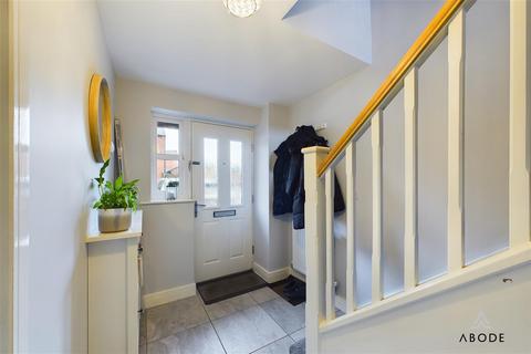 28 Bishop Lane, Burton-on-trent, DE13 9EY