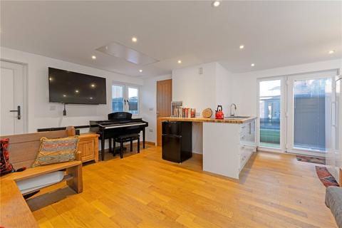 19 Millers Road, Toft, Cambridge, CB23 2RX