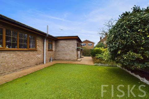 2 bedroom bungalow for sale, New Park Road, Benfleet, SS7