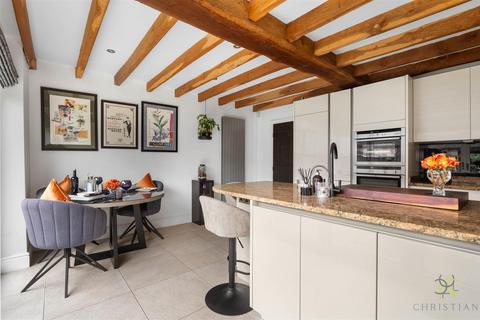 3 bedroom barn conversion for sale, Evesham WR11