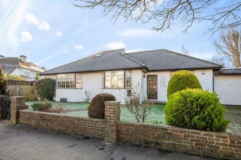 4 bedroom bungalow for sale, Devonshire Way, Croydon