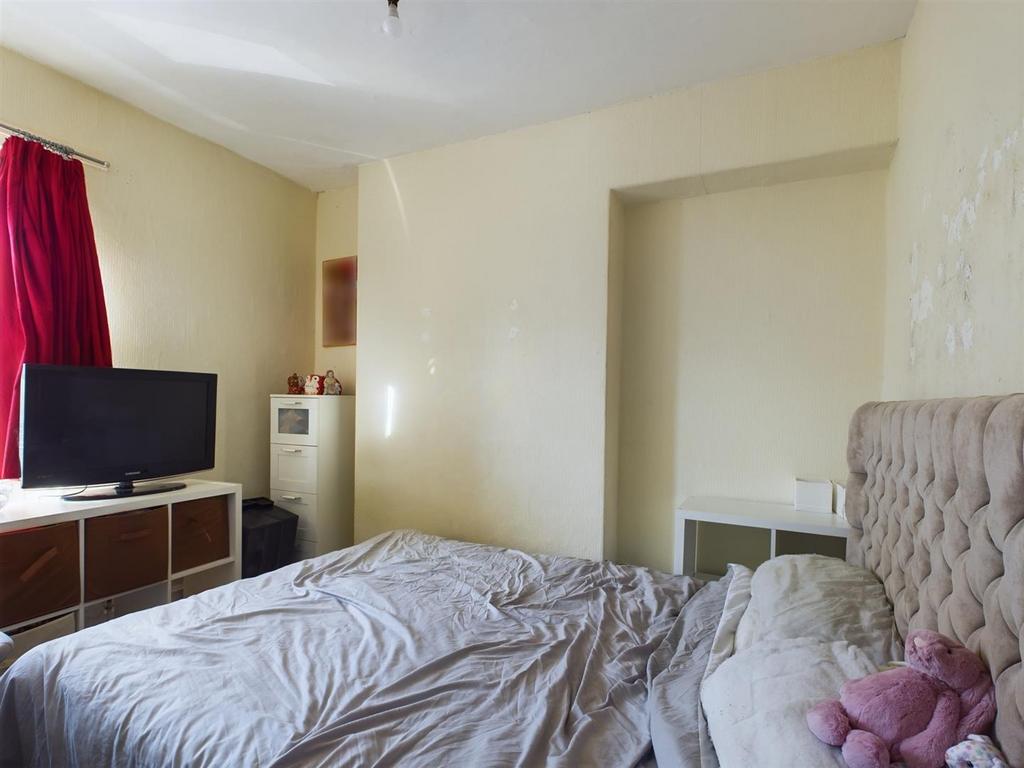 CAM02295 G0-PR0149-STILL006.jpg
