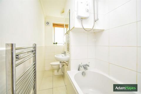 1 bedroom apartment to rent, Gainsborough Road, London N12