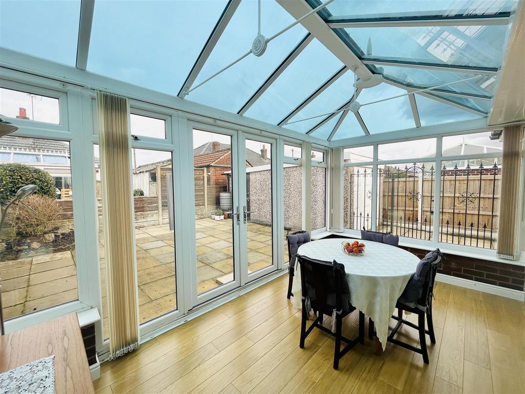 Dining Conservatory Aspect 2