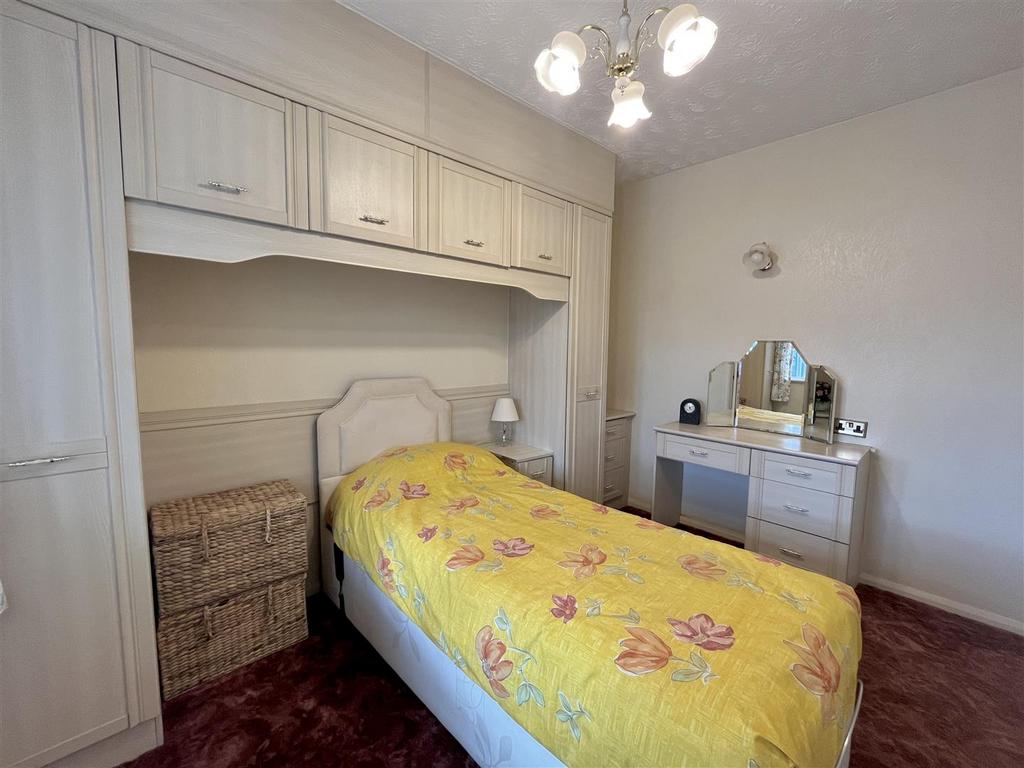Bedroom 2 Aspect 2