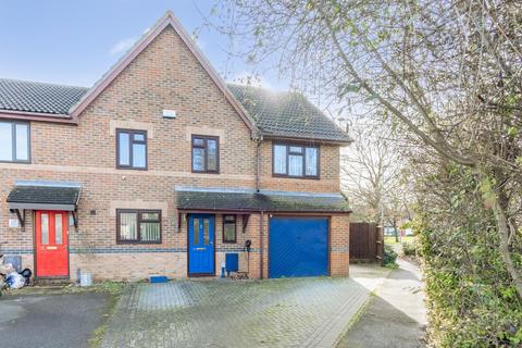 4 bedroom semi-detached house for sale, Burrstock Way, Gillingham ME8