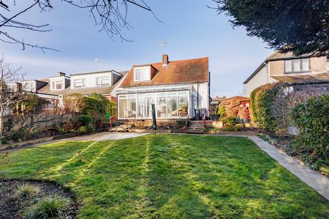 3 bedroom detached house for sale, Orchard Drive, Theydon Bois