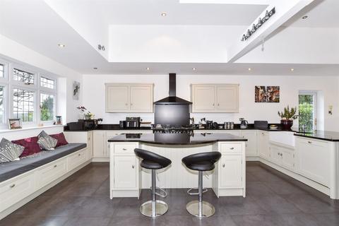 4 bedroom detached house for sale, Argyle Road, Tunbridge Wells TN4