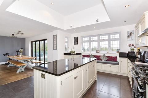 4 bedroom detached house for sale, Argyle Road, Tunbridge Wells TN4