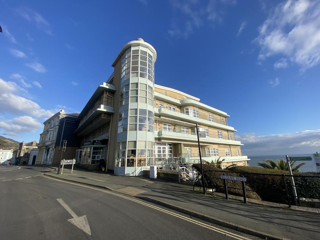 Church Street, Ventnor PO38 3 bed apartment for sale - £450,000