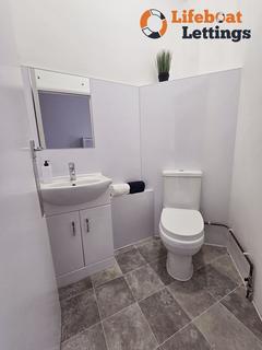 1 bedroom in a house share to rent, 1 Radnor Park Road, Folkestone CT19