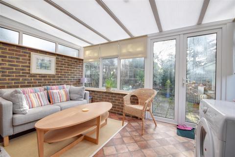 2 bedroom end of terrace house for sale, Six Bells Mews, Northiam