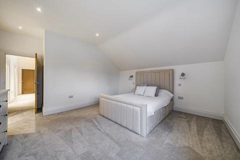 74 Junction Road, Ashford, TW15 1NQ