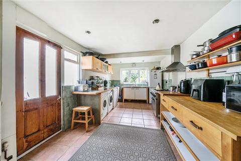 58 Dagnall Park, London, SE25 6NS