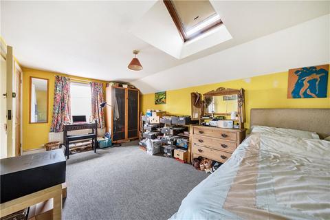 58 Dagnall Park, London, SE25 6NS