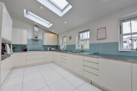 4 bedroom semi-detached house for sale, St Andrews Road, Henley On Thames