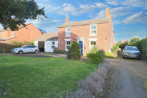 4 bedroom detached house for sale, The Street, Blundeston, Lowestoft