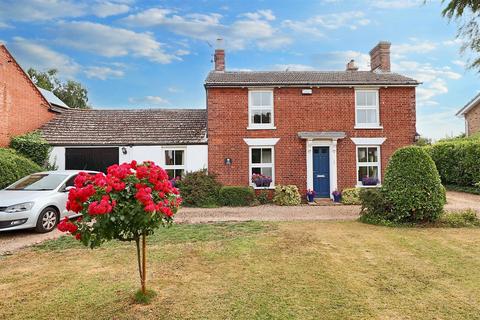 4 bedroom detached house for sale, The Street, Blundeston, Lowestoft