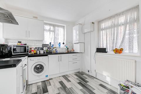 2 bedroom maisonette for sale, Hertford Road, Enfield, EN3