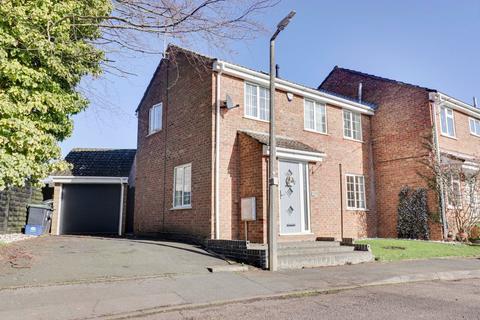 104 Crown Close, Sheering, Bishop's Stortford, CM22 7NE