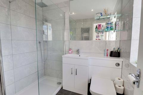 104 Crown Close, Sheering, Bishop's Stortford, CM22 7NE