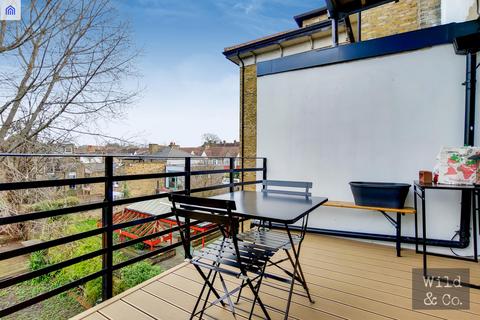 Flat C, 41 Kenninghall Road, London, E5 8BS