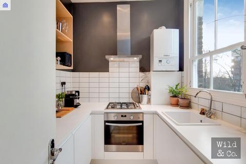 Flat C, 41 Kenninghall Road, London, E5 8BS
