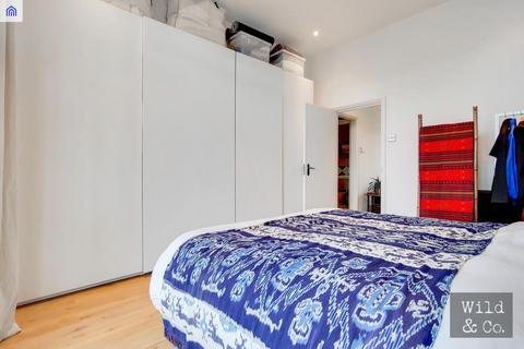 Flat C, 41 Kenninghall Road, London, E5 8BS