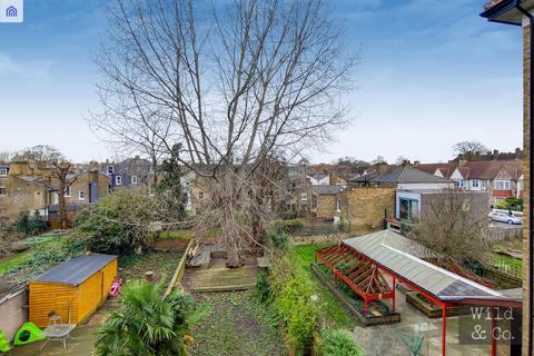 Flat C, 41 Kenninghall Road, London, E5 8BS