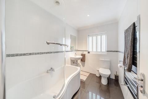 10 Dewey Close, Woodmancote, Cheltenham, GL52 9UF