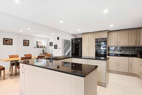 5 bedroom semi-detached house for sale, Hewlett Road, Cheltenham, Gloucestershire, GL52