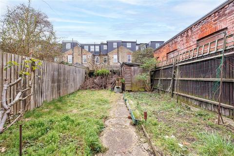 3 bedroom end of terrace house for sale, Plough Lane, London, SW19