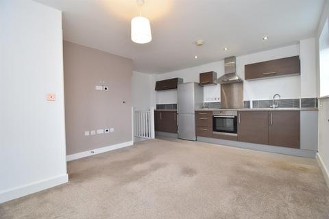 2 bedroom townhouse for sale, Hazelmount Way, Castleford WF10