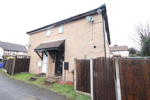 2 bedroom terraced house to rent, Charlotte Place, West Thurrock