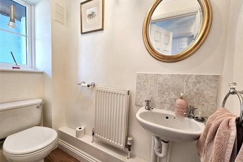 28 Downsview Drive, Midhurst, GU29 9LW