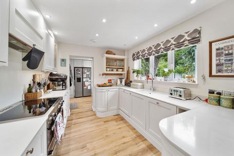 8 Cambridge Road, Waterbeach, Cambridge, CB25 9NJ