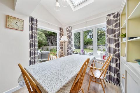 8 Cambridge Road, Waterbeach, Cambridge, CB25 9NJ