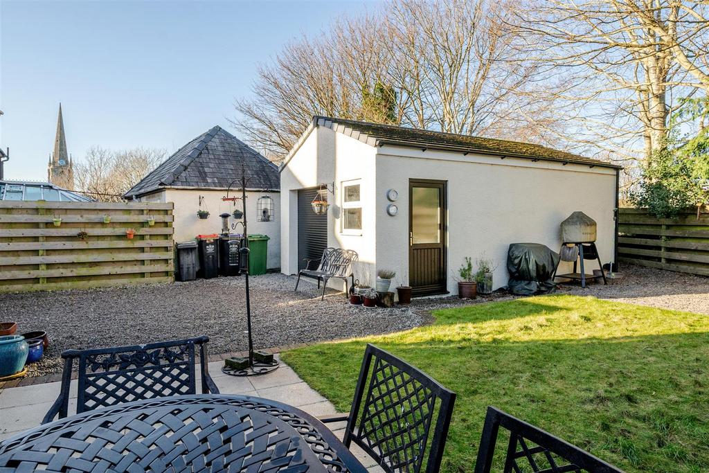 Single garage/workshop