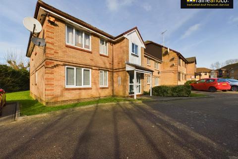 2 bedroom flat for sale, Bornedene, Potters Bar