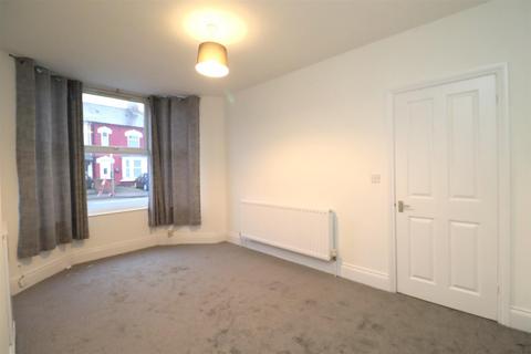 3 bedroom terraced house to rent, Leicester Road, Hinckley