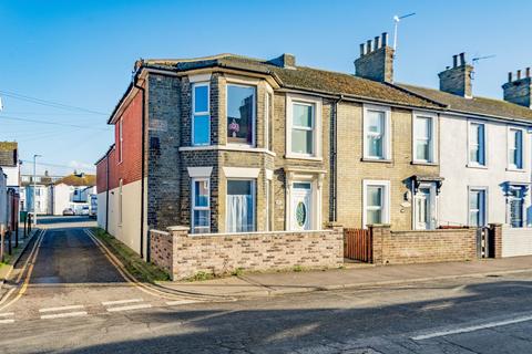 6 bedroom end of terrace house for sale, Nelson Road North, Great Yarmouth