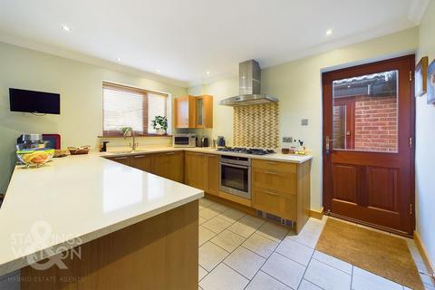 4 bedroom detached house for sale, Berryfields, Brundall, Norwich