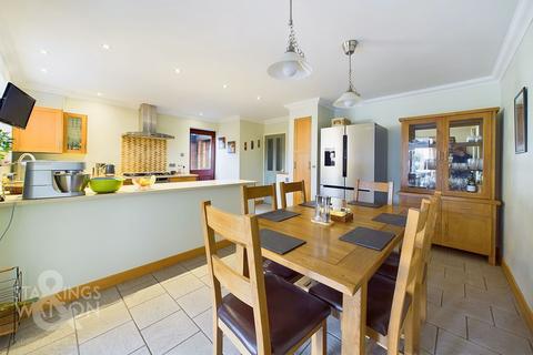 4 bedroom detached house for sale, Berryfields, Brundall, Norwich