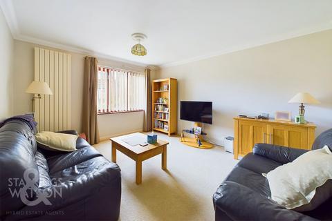72 Berryfields, Brundall, Norwich, NR13 5QQ
