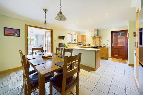 72 Berryfields, Brundall, Norwich, NR13 5QQ