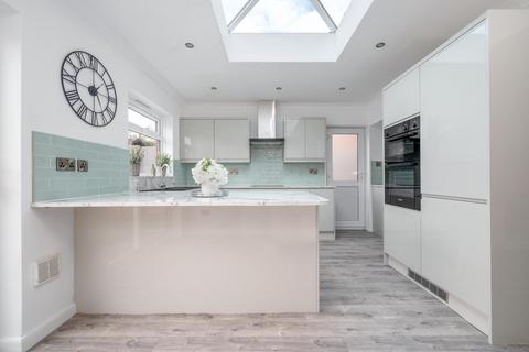 3 bedroom semi-detached house for sale, Stunning Rennovation at Newport Avenue, Melton, LE13 1TP