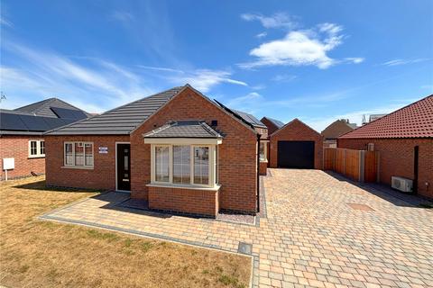 2 bedroom bungalow for sale - Legion Way, Ruskington, Sleaford, Lincolnshire, NG34