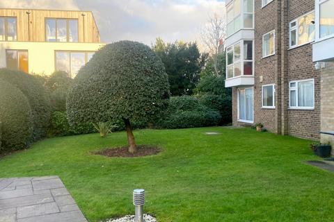 2 bedroom flat for sale, Cadogan Close, Beckenham