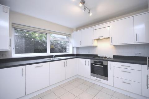 2 bedroom flat for sale, Cadogan Close, Beckenham