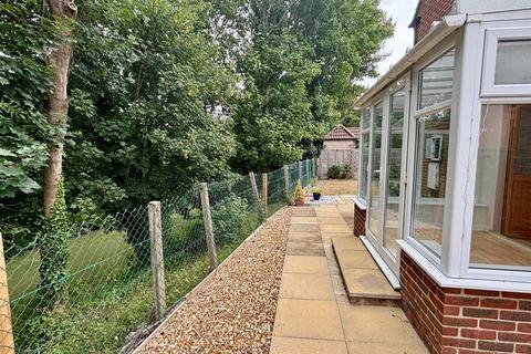 37 Brickham Road, Devizes, SN10 2SR